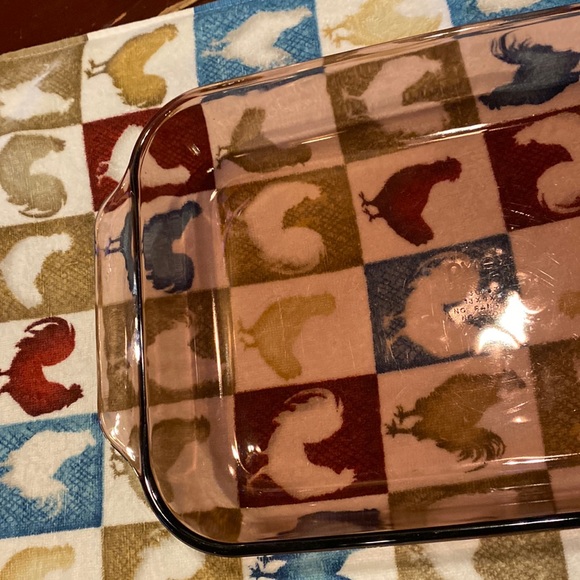 Vintage 3-Quart Oblong Cranberry Glass Pyrex Baker - Picture 2 of 15